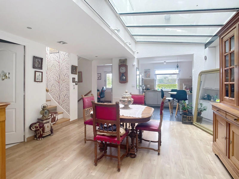 Maison - 142 m² - 7 pièces