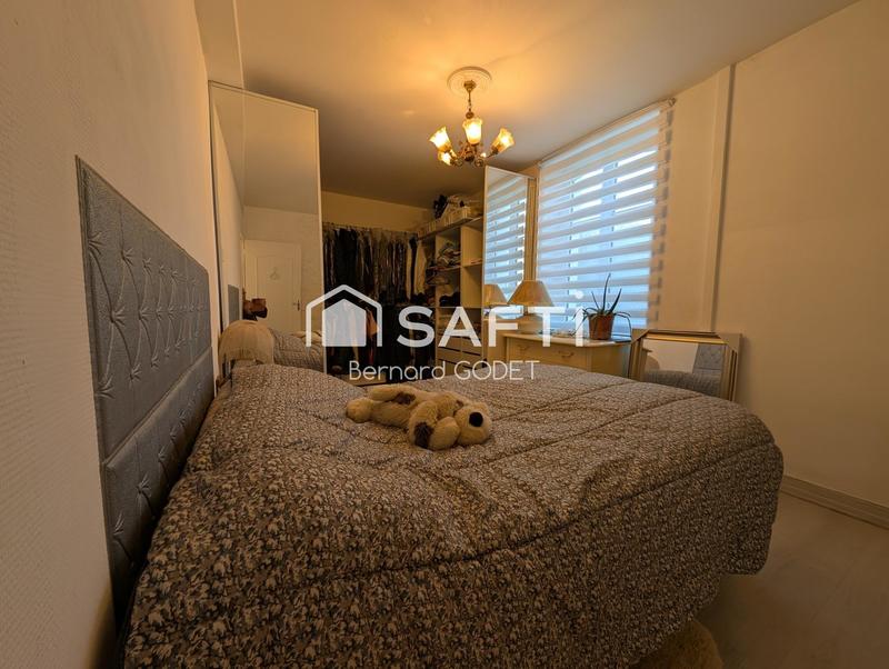 Maison - 248 m² - 6 pièces