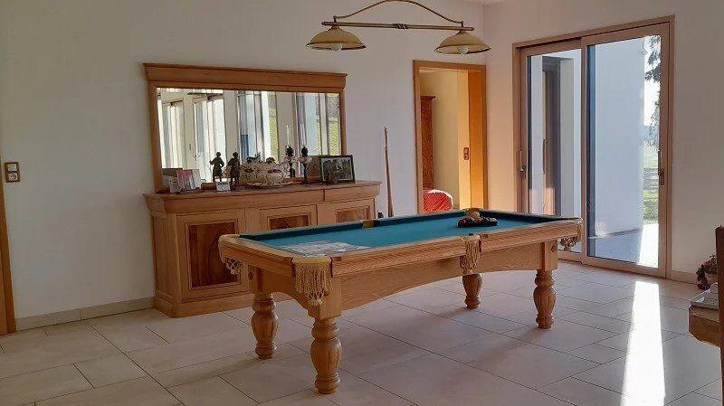 Propriété - 267 m² - 9 pièces