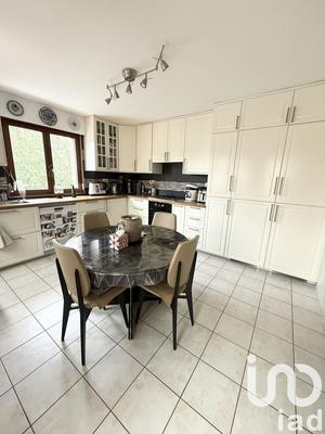 Maison - 155 m² - 8 pièces