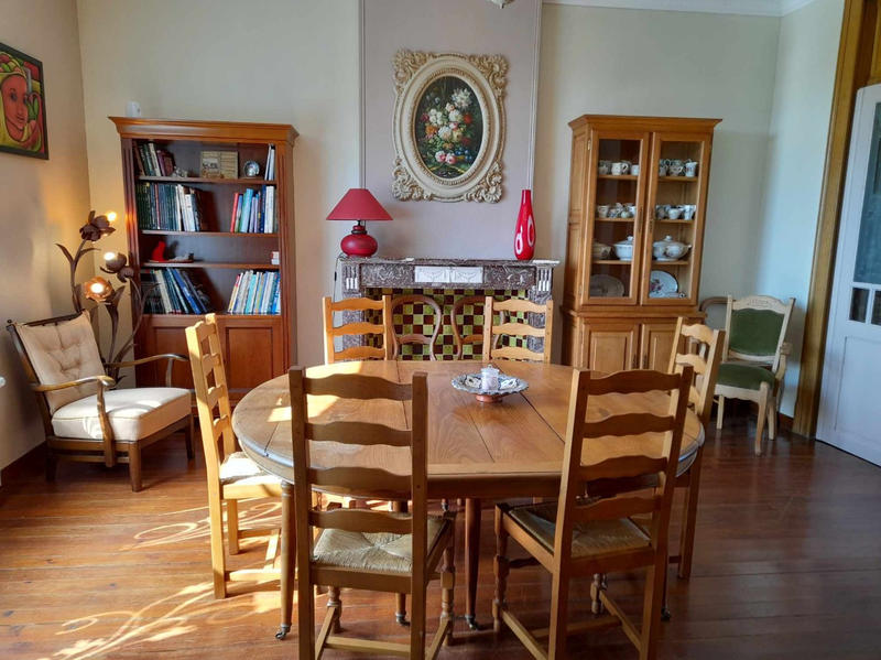 Propriété - 460 m² - 15 pièces