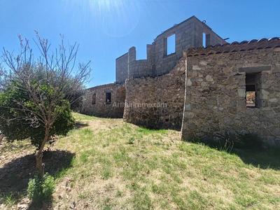 Maison - 250 m² - 5 pièces