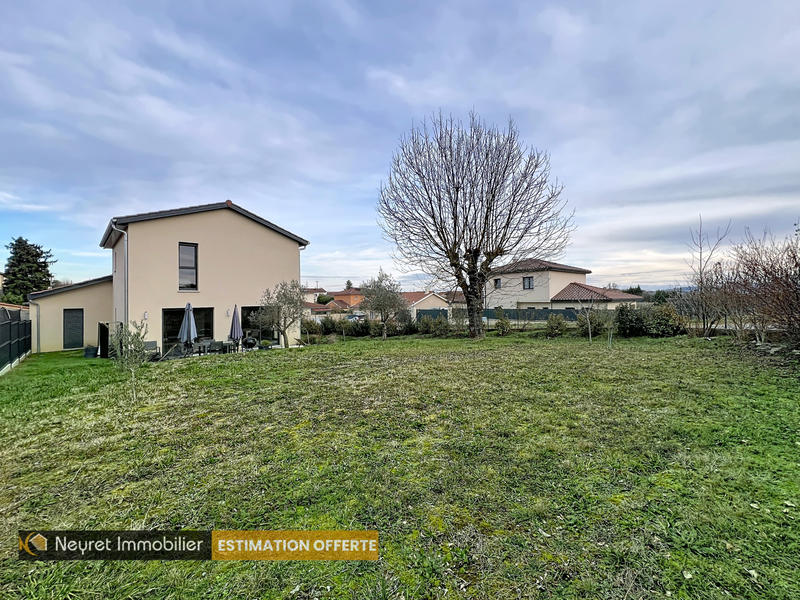 Maison - 121 m² - 5 pièces