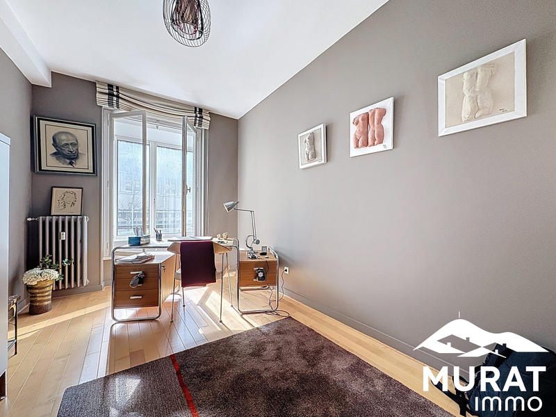 Appartement - 130 m² - 5 pièces