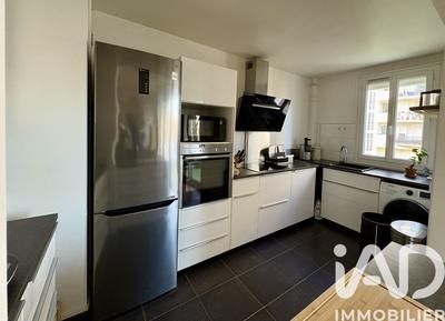 Appartement - 104 m² - 6 pièces