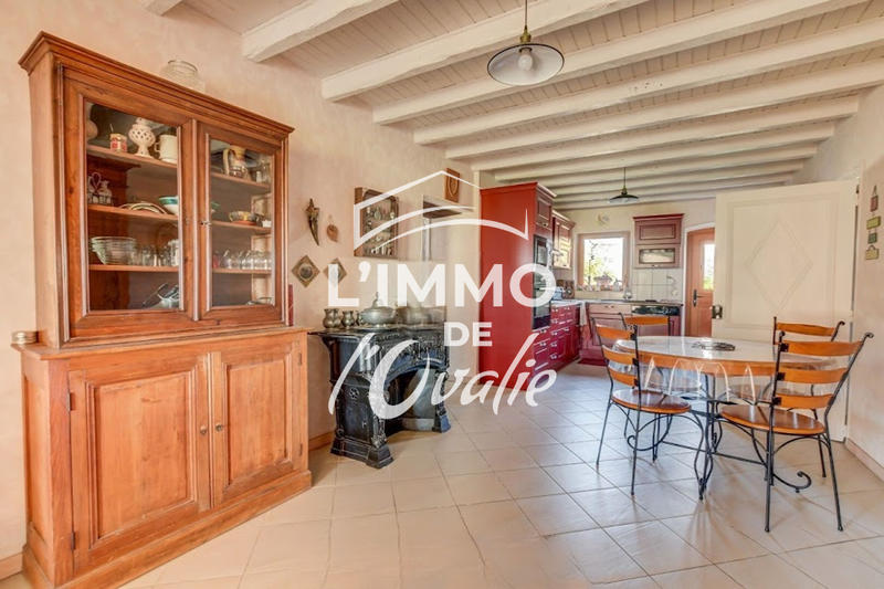 Maison - 394 m² - 16 pièces