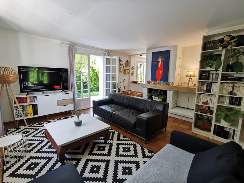 Maison - 157 m² - 9 pièces