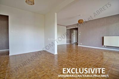 Appartement - 80 m² - 4 pièces