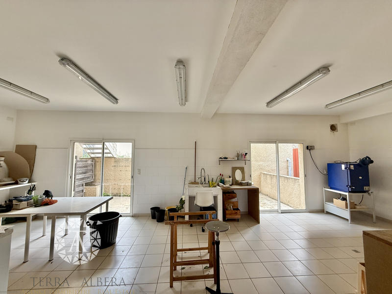Immeuble - 220 m² - 6 pièces