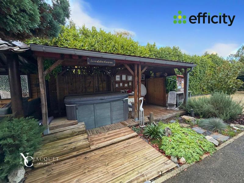 Villa - 200 m² - 8 pièces