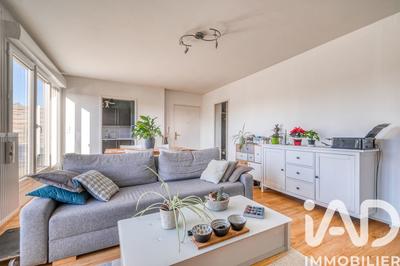 Appartement - 81 m² - 4 pièces