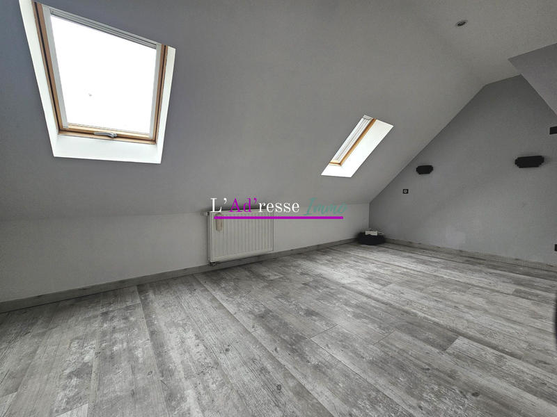 Maison - 127 m² - 8 pièces