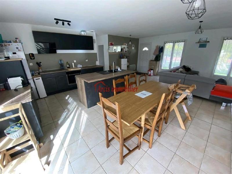 Maison - 88 m² - 5 pièces