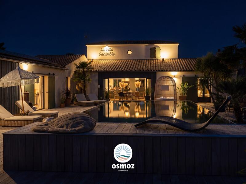 Villa - 280 m² - 9 pièces