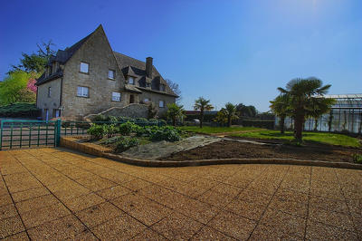 Maison bourgeoise - 480 m² - 15 pièces