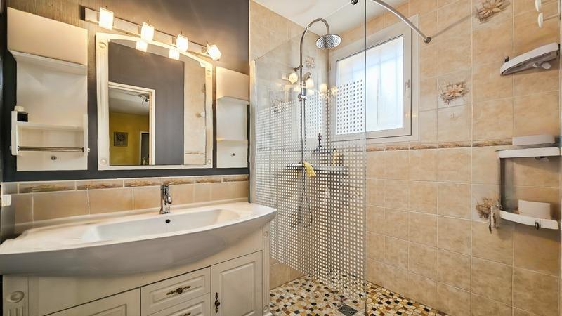 Maison - 93 m² - 5 pièces