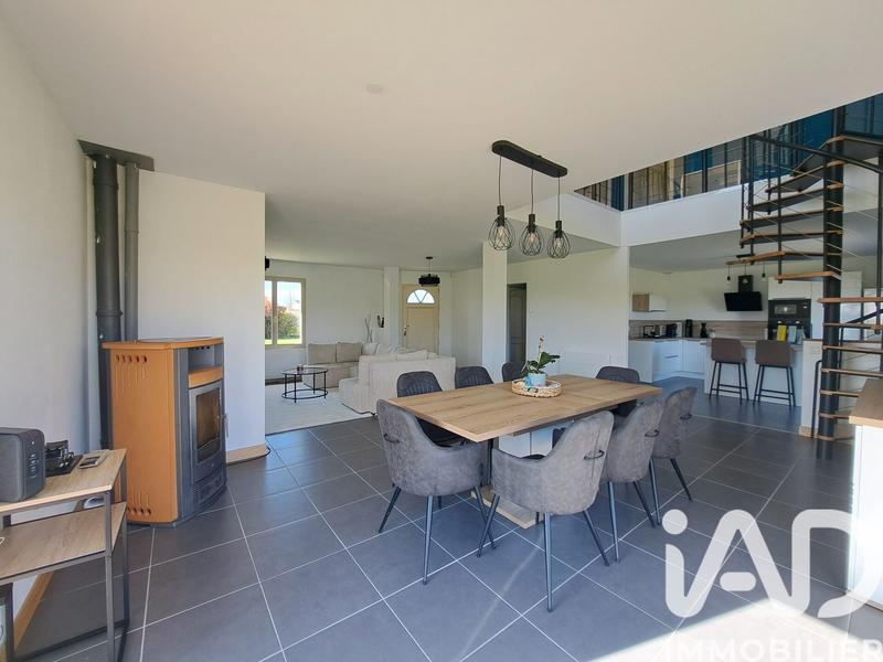 Maison - 138 m² - 6 pièces