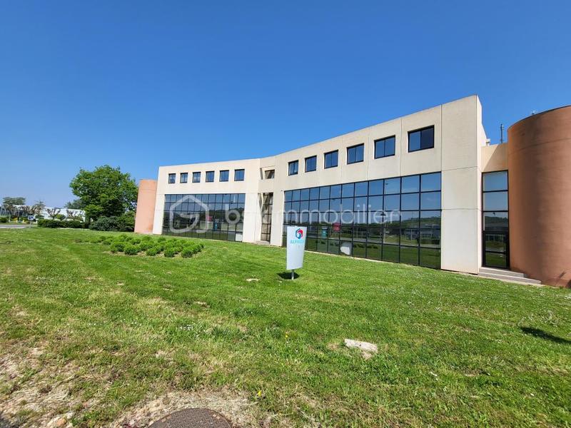 Bureau - 233 m² - 12 pièces