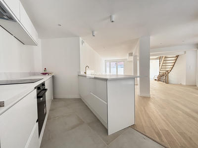 Maison - 213 m² - 5 pièces