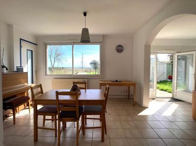 Maison - 102 m² - 6 pièces