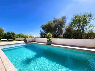 Villa - 145 m² - 6 pièces