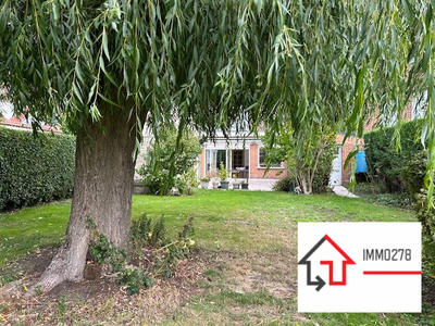 Maison - 232 m² - 7 pièces