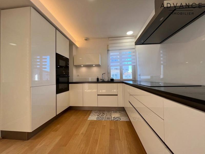 Immeuble - 173 m² - 7 pièces