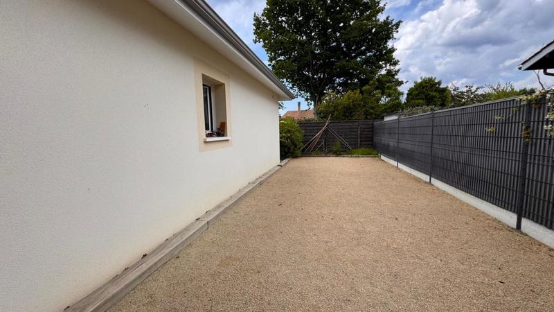 Maison - 110 m² - 4 pièces
