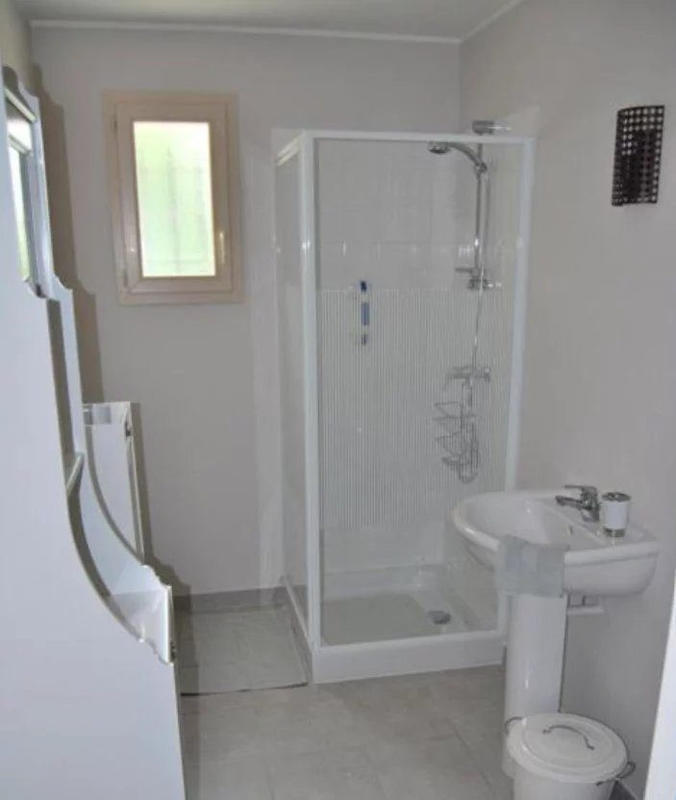 Maison - 185 m² - 11 pièces