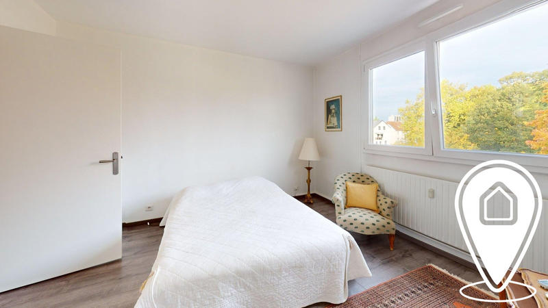 Appartement - 80 m² - 4 pièces