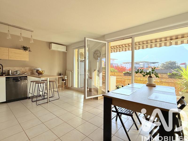 Appartement - 85 m² - 4 pièces