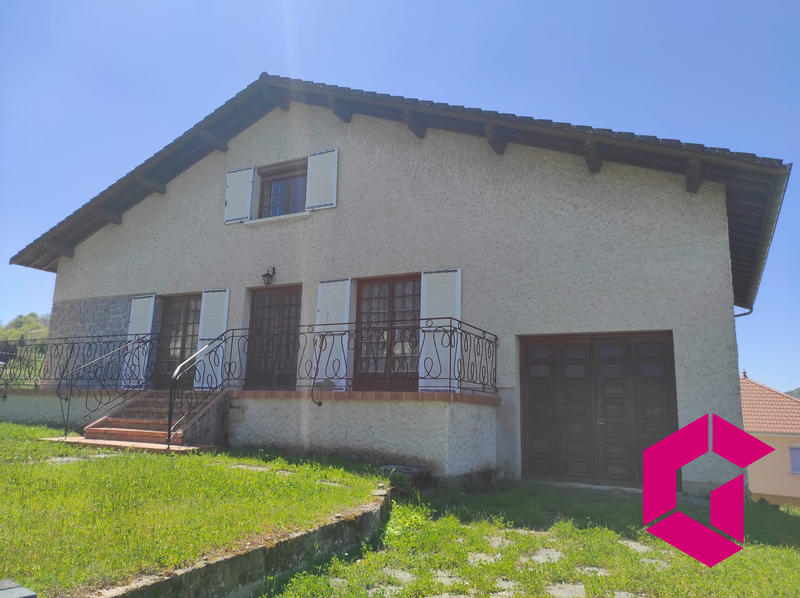 Maison traditionnelle - 135 m² - 6 pièces