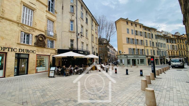 Studio - 25 m² - 1 pièce