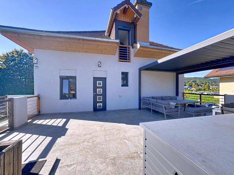 Appartement - 153 m² - 5 pièces