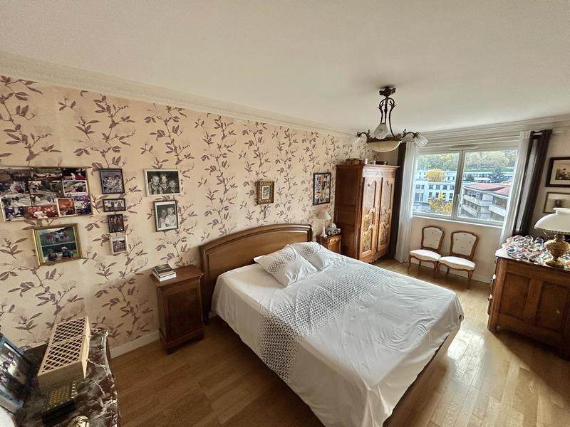 Appartement - 114 m² - 5 pièces