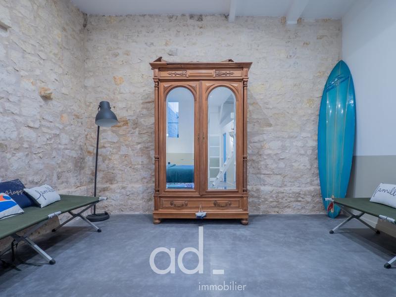 Maison contemporaine - 253 m² - 6 pièces