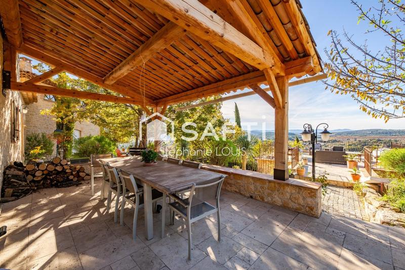 Maison - 232 m² - 8 pièces