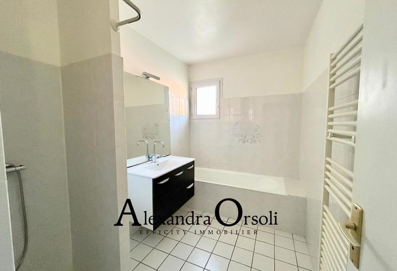 Maison - 103 m² - 4 pièces