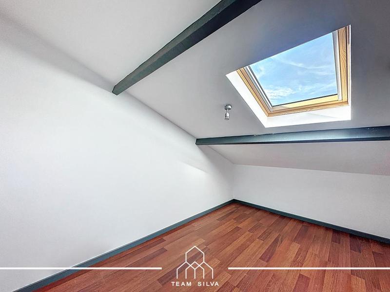 Pavillon - 93 m² - 5 pièces