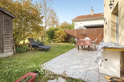 Maison - 102 m² - 5 pièces