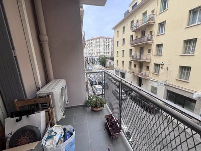 Appartement - 49 m² - 3 pièces