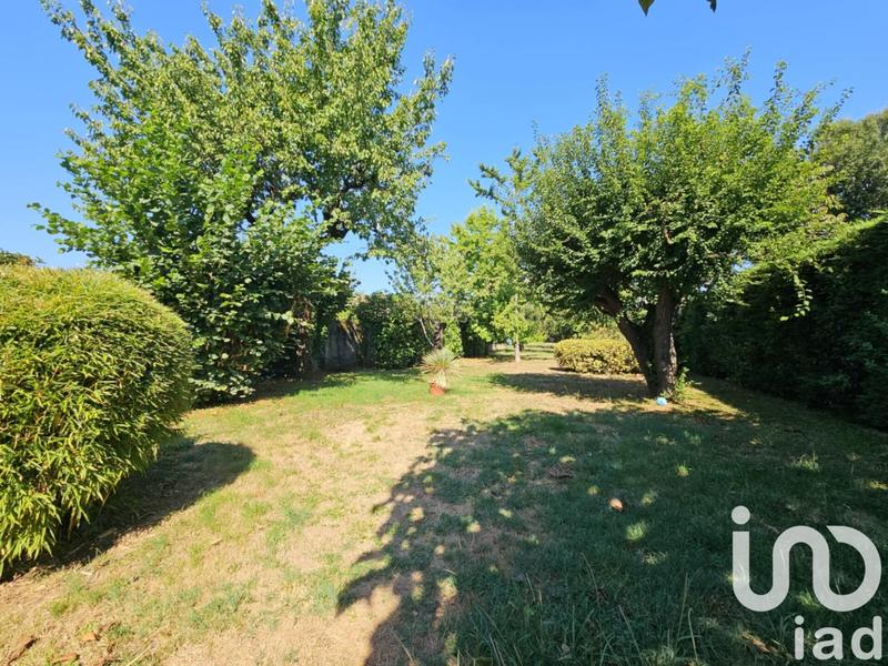 Maison - 220 m² - 8 pièces