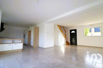 Maison - 142 m² - 8 pièces