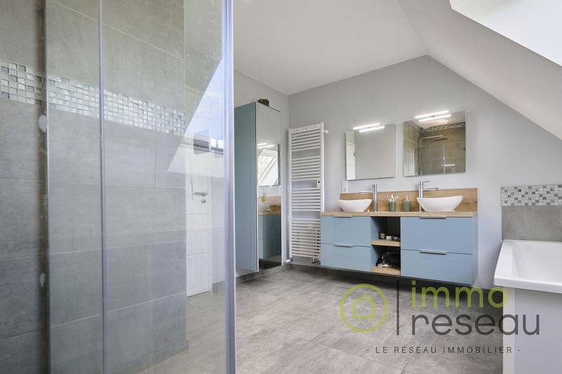 Maison - 170 m² - 7 pièces