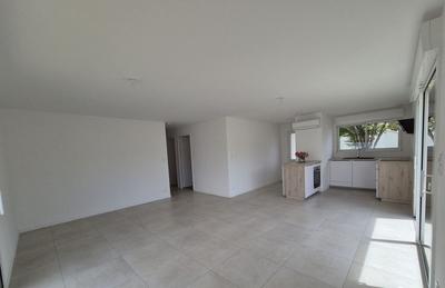 Villa - 90 m² - 5 pièces