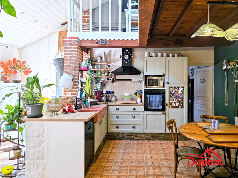 Maison - 160 m² - 8 pièces