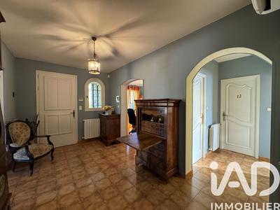 Maison - 197 m² - 7 pièces