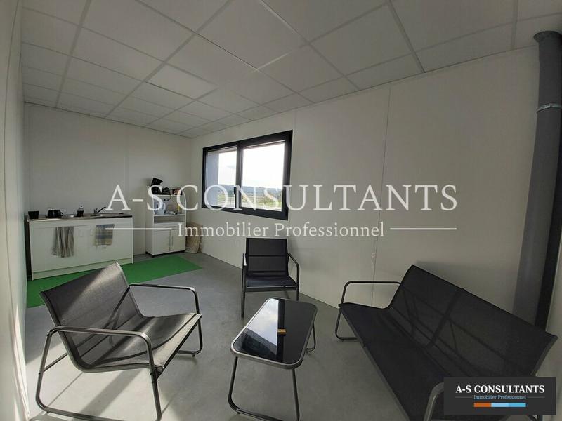 Local d'activité / Entrepôt - 290 m²