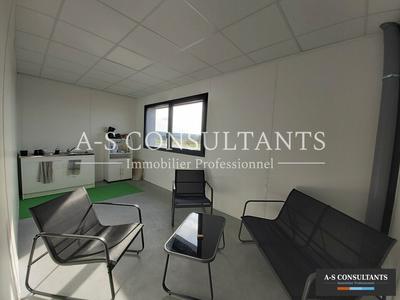 Local d'activité / Entrepôt - 290 m²