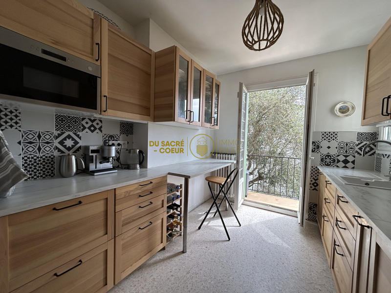 Maison - 213 m² - 6 pièces